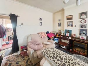 Lounge- click for photo gallery